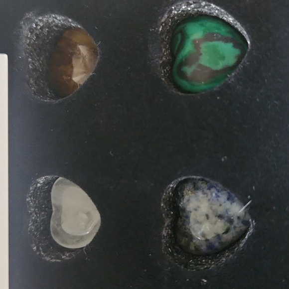 In Loving Memory Gift Box - Picture 4 of 7